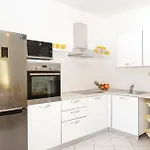 Two-bedroom In Appartement Vinišće