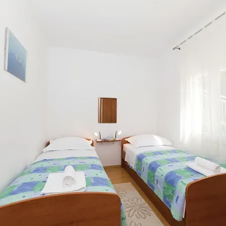 Two-bedroom In 公寓 *